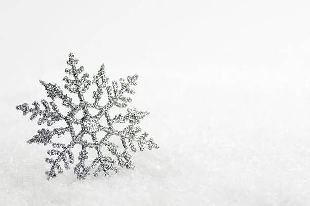 abzee Plakát, Obraz - Christmas snowflake decoration on snow background, abzee, 40 × 26.7 cm