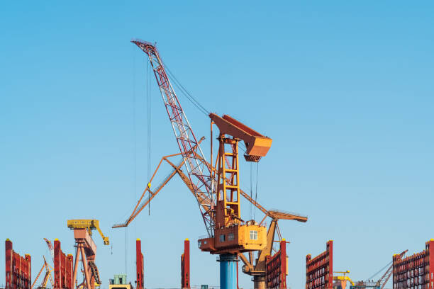zhengshun tang Plakát, Obraz - Low angle view of construction site., zhengshun tang, 40 × 26.7 cm