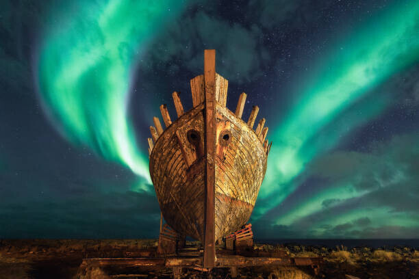 Juan Maria Coy Vergara Plakát, Obraz - Viking Northern Lights - Akranes, Juan Maria Coy Vergara, 40 × 26.7 cm
