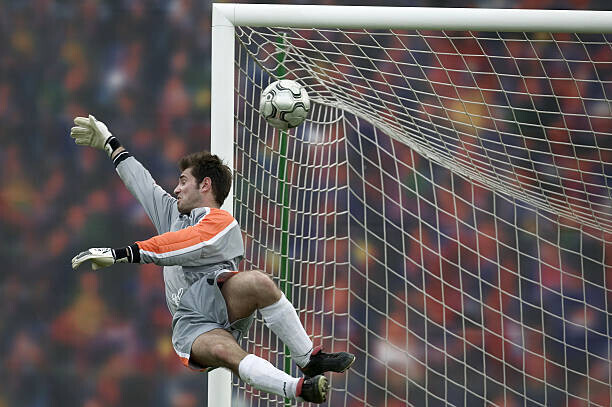 Photo and Co Plakát, Obraz - Male football goalie trying to block goal in air, Photo and Co, 40 × 26.7 cm