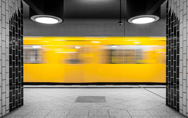 Reinhard Krull Plakát, Obraz - Blurred Motion Of Train At Subway Station, Reinhard Krull, 40 × 26.7 cm