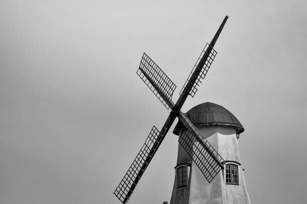 Niklas Storm Plakát, Obraz - View of a windmill on a cloudy day, Niklas Storm, 40 × 26.7 cm