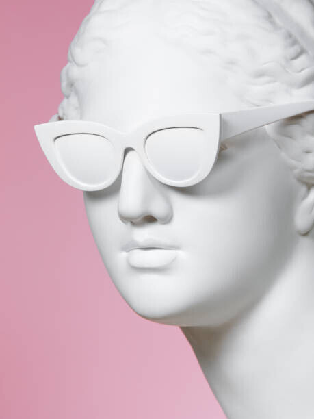 lambada Plakát, Obraz - Greek Goddess wearing sunglasses, lambada, 30 × 40 cm