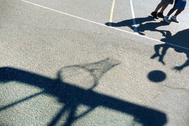 Grant Faint Plakát, Obraz - Basketball shadows., Grant Faint, 40 × 26.7 cm