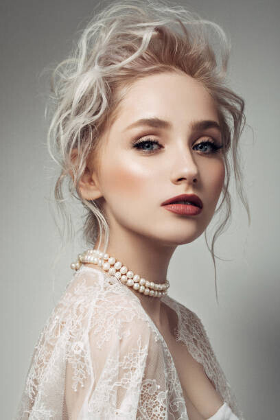 CoffeeAndMilk Plakát, Obraz - Beautiful woman with make-up and stylish hairstyle, CoffeeAndMilk, 26.7 × 40 cm