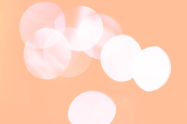Mariia Demchenko Plakát, Obraz - Peach fuzz blurred lights defocused bokeh, Mariia Demchenko, 40 × 26.7 cm