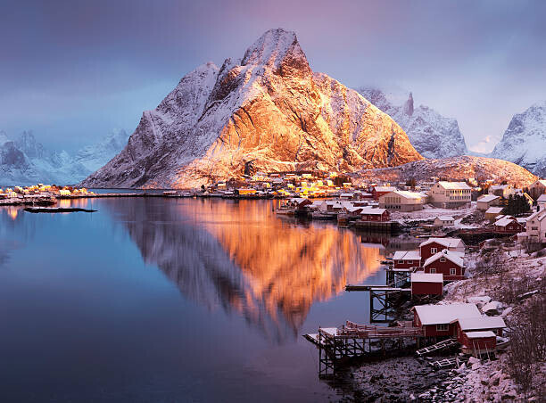 David Clapp Plakát, Obraz - Winter in Reine, Lofoten Islands, Norway, David Clapp, 40 × 30 cm
