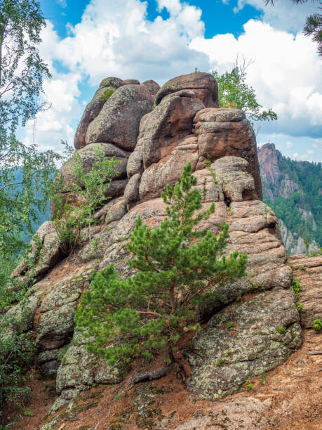 Vadim Serebrenikov Plakát, Obraz - High forest rocks for advanced hiking, Vadim Serebrenikov, 30 × 40 cm