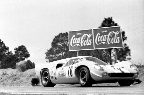 BRIDGEMAN IMAGES Plakát, Obraz - 12 hours of Sebring, 40 × 26.7 cm