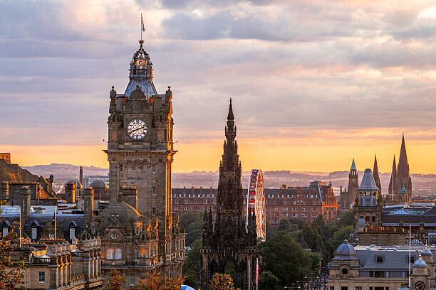 joe daniel price Plakát, Obraz - Edinburgh Skyline, Balmoral Clocktower, Scotland, joe daniel price, 40 × 26.7 cm