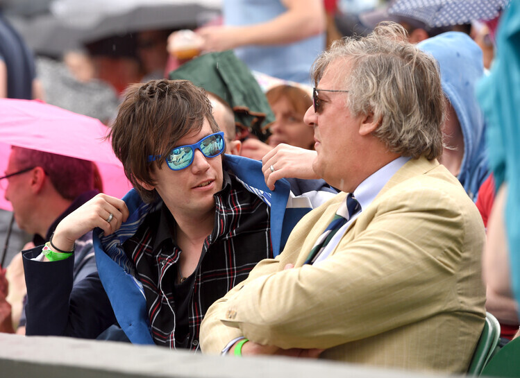 Karwai Tang Plakát, Obraz - Elliott Spencer and Stephen Fry At Wimbledon 2015, 40 × 30 cm