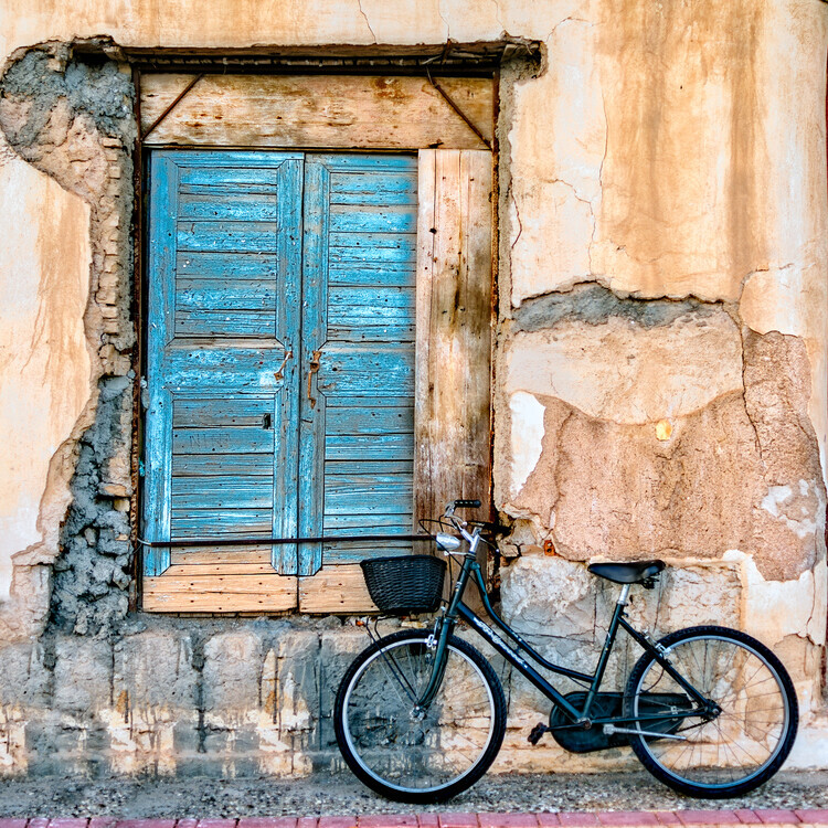 George Digalakis Plakát, Obraz - Old Window and Bicycle, George Digalakis, 40 × 40 cm