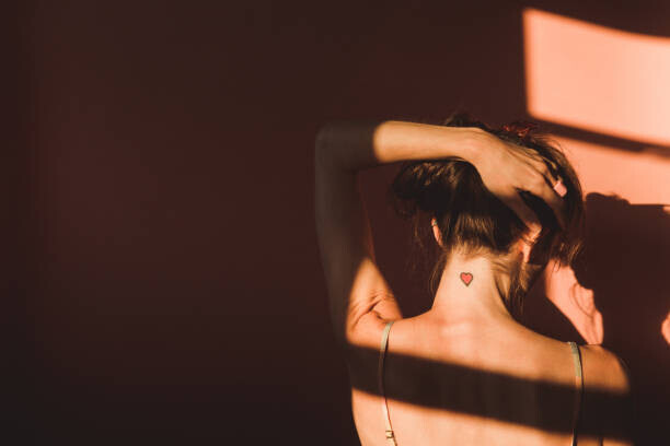 Jena Ardell Plakát, Obraz - Love, Relationships and Loneliness: Woman Back, Jena Ardell, 40 × 26.7 cm