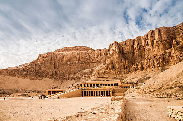 donvictorio Plakát, Obraz - Mortuary Temple Of Hatshepsut, donvictorio, 40 × 26.7 cm