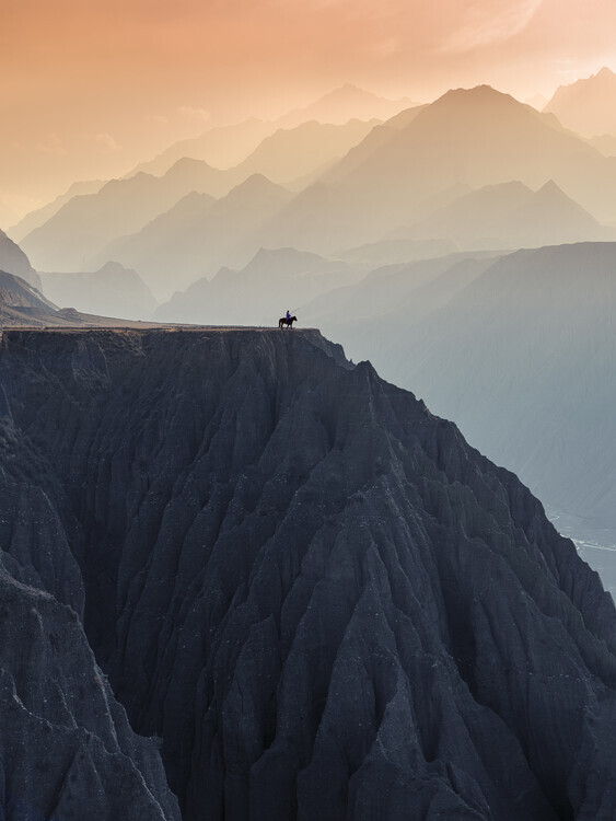 Cai Mimg Plakát, Obraz - Alone On The Top, Cai Mimg, 30 × 40 cm