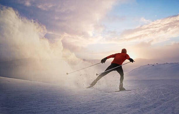 Per Breiehagen Plakát, Obraz - A cross country skier at sunset in Norway, Per Breiehagen, 40 × 26.7 cm