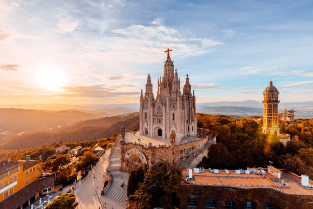 Alexander Spatari Plakát, Obraz - Tibidabo mountain and Sagrat Cor church, Alexander Spatari, 40 × 26.7 cm