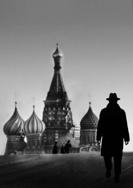 Grant Faint Plakát, Obraz - Man walking in Red square., Grant Faint, 30 × 40 cm