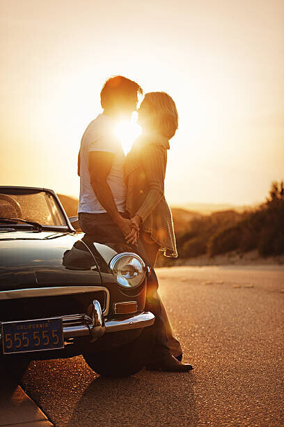 lisegagne Plakát, Obraz - Mature Couple on Roadtrip, lisegagne, 26.7 × 40 cm