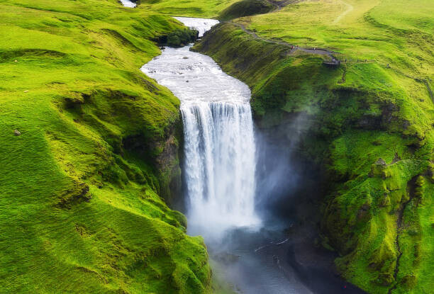 Biletskiy_Evgeniy Plakát, Obraz - Aerial view on the Skogafoss waterfall, Biletskiy_Evgeniy, 40 × 26.7 cm