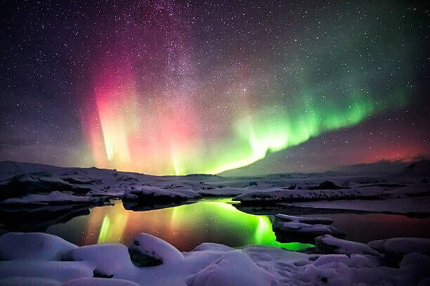 krissanapongw Plakát, Obraz - Mixed aurora dancing over the Jokulsarlon, krissanapongw, 40 × 26.7 cm