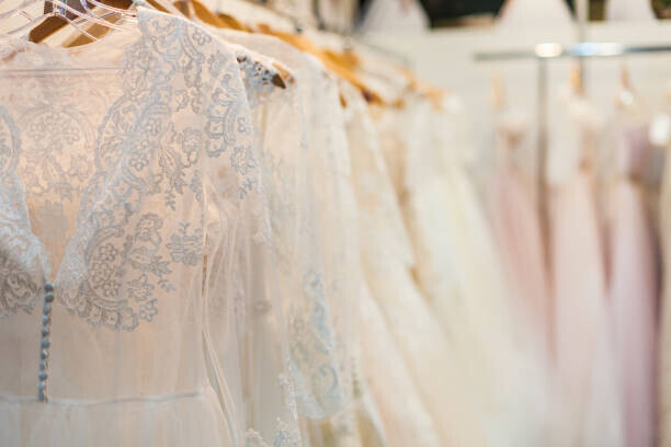 Silk-stocking Plakát, Obraz - Many wedding dresses, Silk-stocking, 40 × 26.7 cm