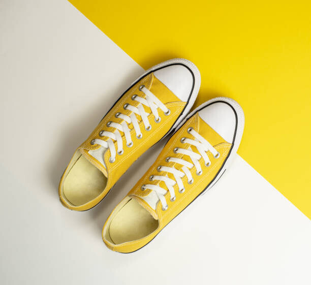 John Lawson Plakát, Obraz - Yellow sneakers, John Lawson, 40 × 40 cm