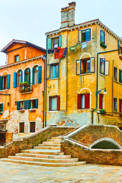 zoom-zoom Plakát, Obraz - Old buildings and bridge in Venice, zoom-zoom, 26.7 × 40 cm