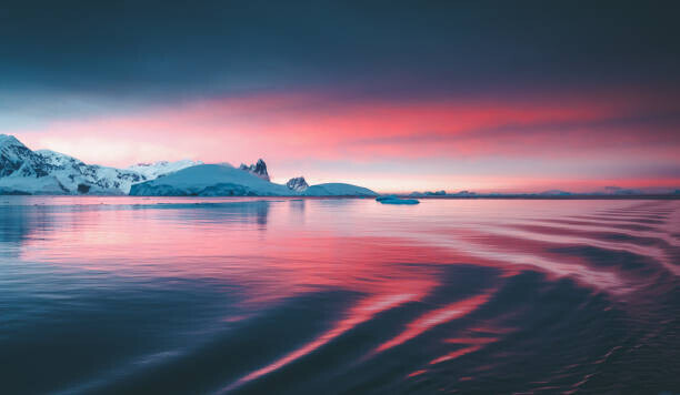 David Merron Photography Plakát, Obraz - Stunning sunset on the Antarctic peninsula, David Merron Photography, 40 × 22.2 cm