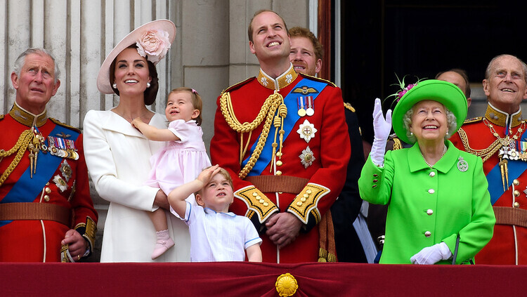 Ben A. Pruchnie Plakát, Obraz - Trooping The Colour 2016 - Queen Elizabeth II's annual birthday parade, 40 × 22.2 cm