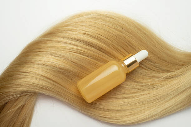 Irina Chetverikova Plakát, Obraz - A beauty serum with vitamin C, Irina Chetverikova, 40 × 26.7 cm