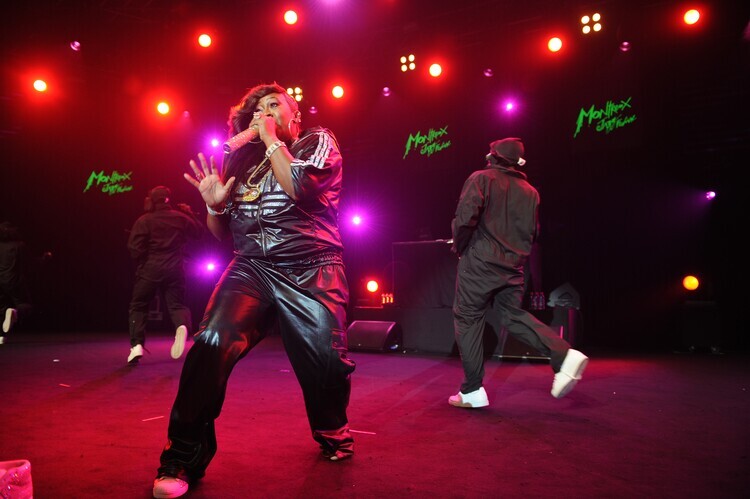 Lionel FLUSIN Plakát, Obraz - Missy Elliott at Montreux Jazz Festival, 40 × 26.7 cm