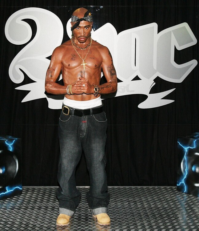 Lewis Whyld - PA Images Plakát, Obraz - Tupac Shakur model unveiled at Tussauds, 34.5 × 40 cm