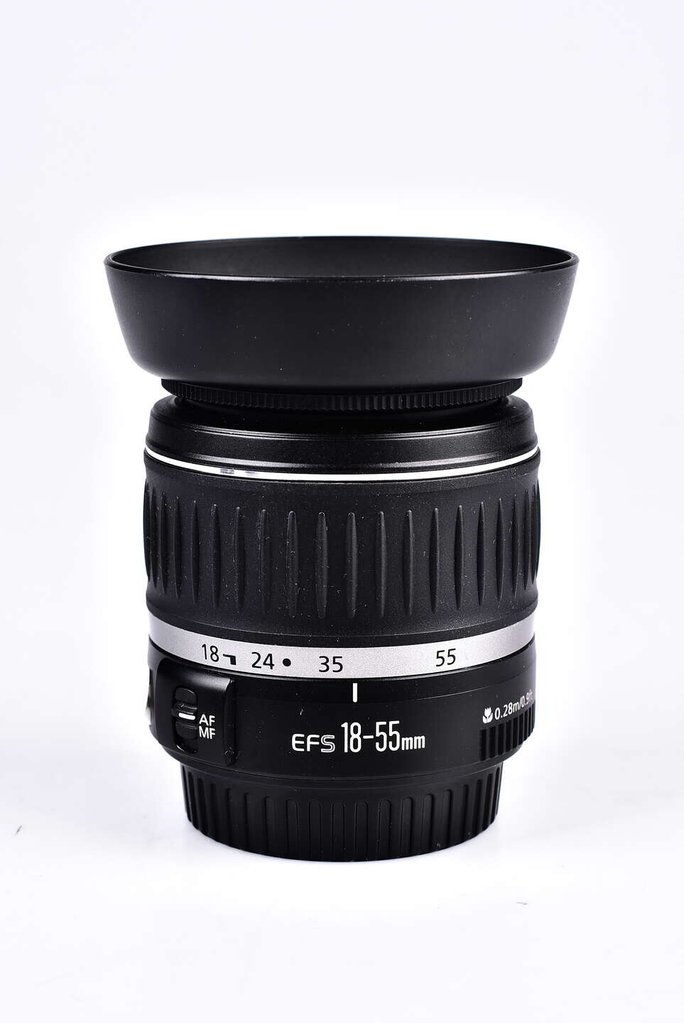 Canon EF-S 18-55 mm f/3,5-5,6 DC II bazar
