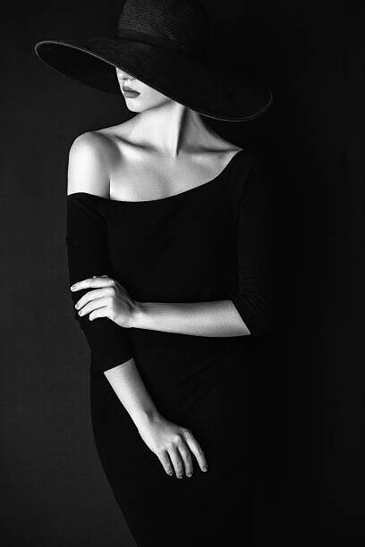 CoffeeAndMilk Plakát, Obraz - Studio shot of young beautiful woman wearing hat, CoffeeAndMilk, 26.7 × 40 cm