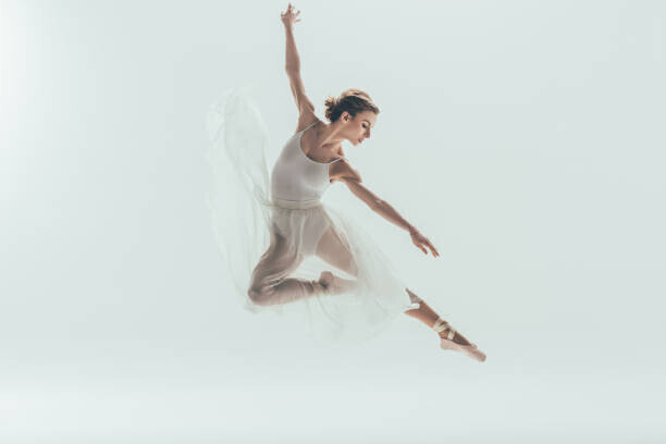 LightFieldStudios Plakát, Obraz - beautiful ballet dancer in white dress, LightFieldStudios, 40 × 26.7 cm