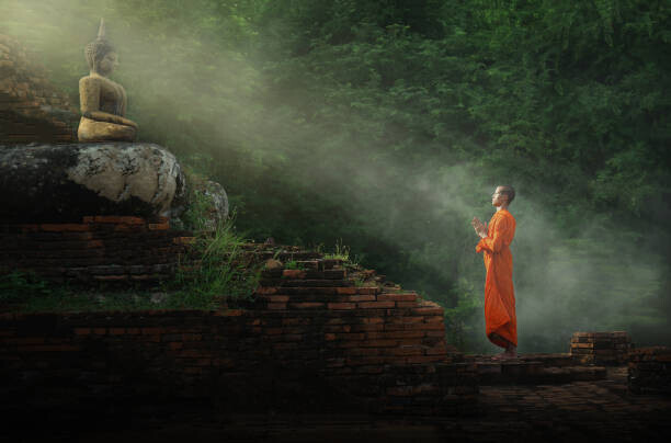 Sangkhom Simma Plakát, Obraz - Monk worship the Buddha statue., Sangkhom Simma, 40 × 26.7 cm