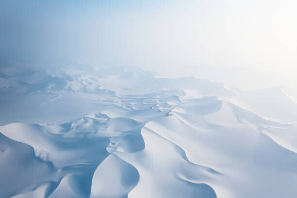 Xuanyu Han Plakát, Obraz - Aerial view of Snow covered desert sand dunes, Xuanyu Han, 40 × 26.7 cm