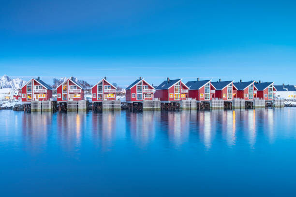 Francesco Vaninetti Photo Plakát, Obraz - Red 'rorbuer' in a row at, Francesco Vaninetti Photo, 40 × 26.7 cm
