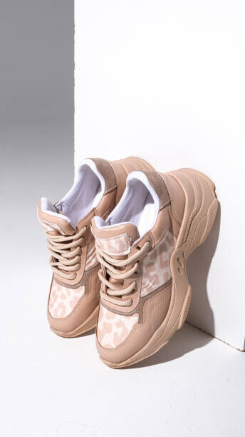 Deniz Celiker Plakát, Obraz - Sport Shoes, Deniz Celiker, 22.2 × 40 cm