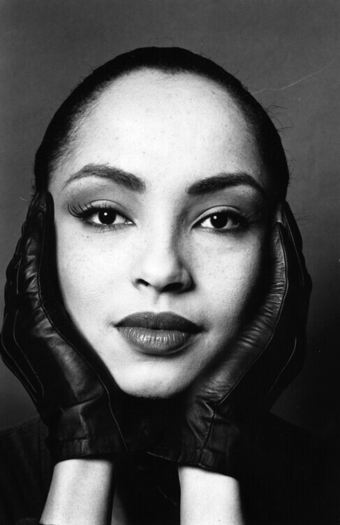 Express Newspapers Plakát, Obraz - Sade Adu, 26.7 × 40 cm
