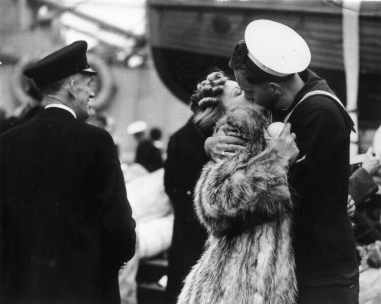 Hulton Archive Plakát, Obraz - Passionate Farewell, 40 × 30 cm