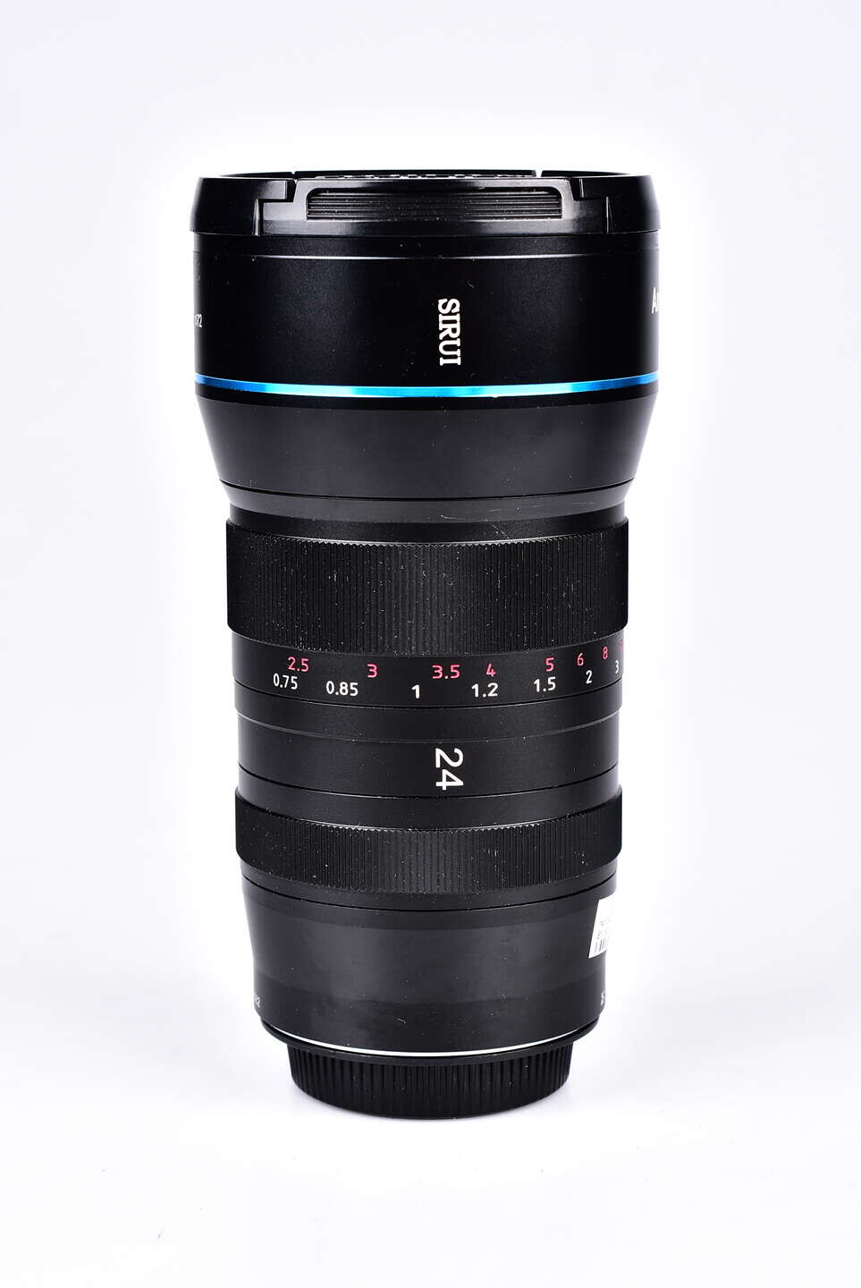 Sirui Anamorphic 1,33× 24 mm f/2,8 pro Fuji X bazar