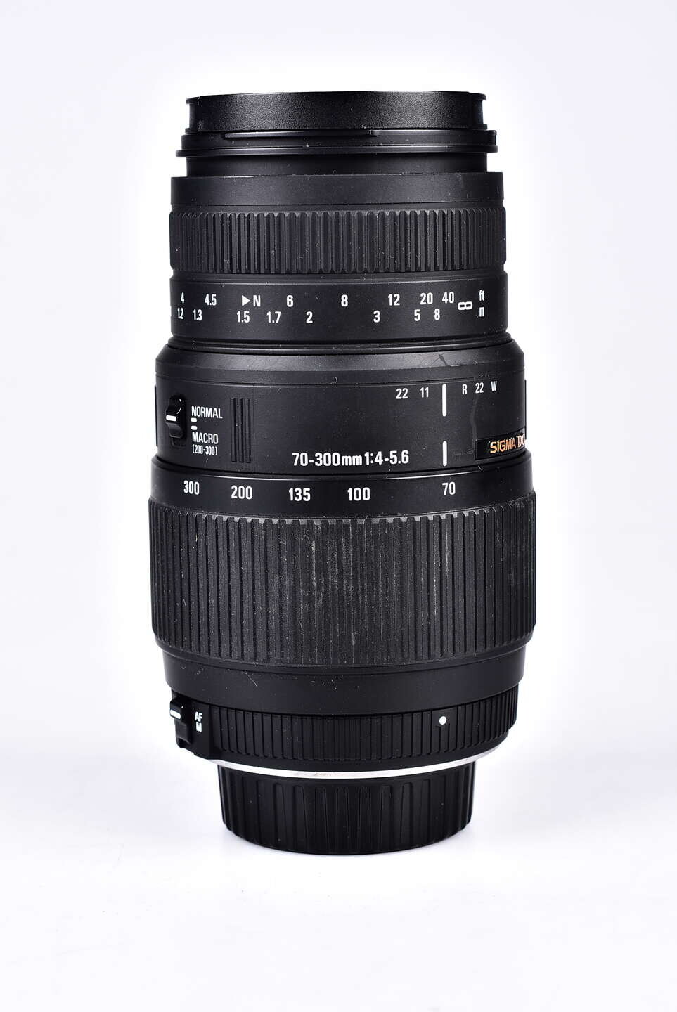Sigma 70-300 mm f/4,0-5,6 DG MACRO pro Nikon bazar
