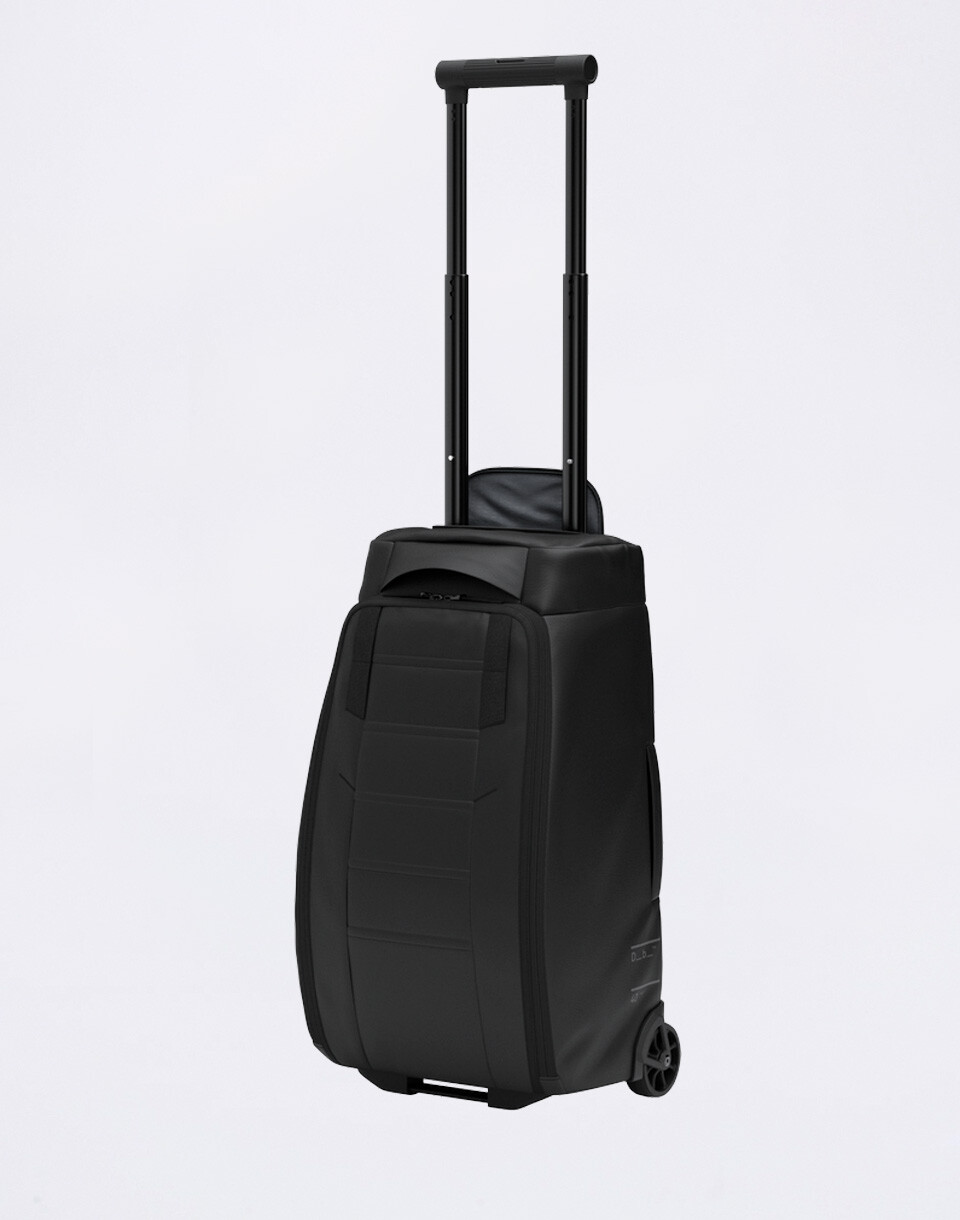 Db Hugger Roller Bag Carry-on 40L Black Out