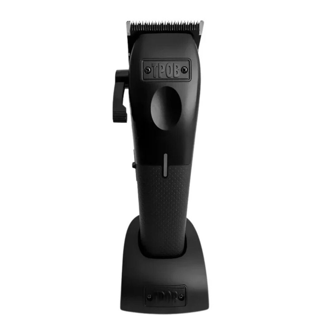 TPOB PLAY CLIPPER - profesionální akumulátorový střihací strojek + M22 olej na mazání stříhací hlaivce, 200 ml BLACK - černý