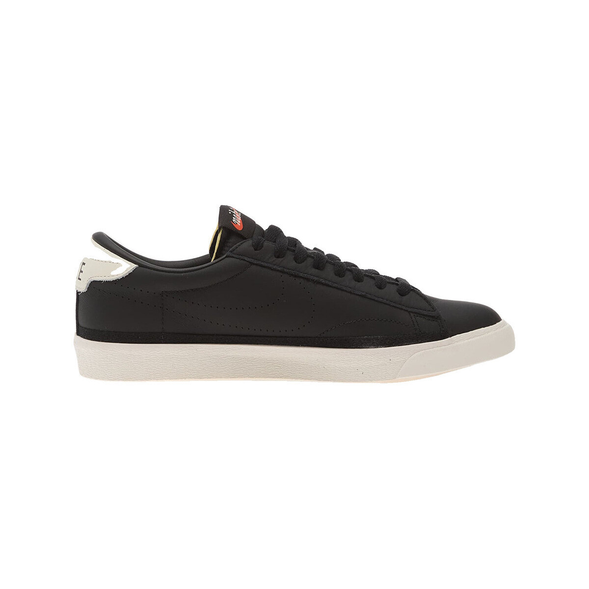 Nike  Baskets  tennis classic ac cuir  Černá