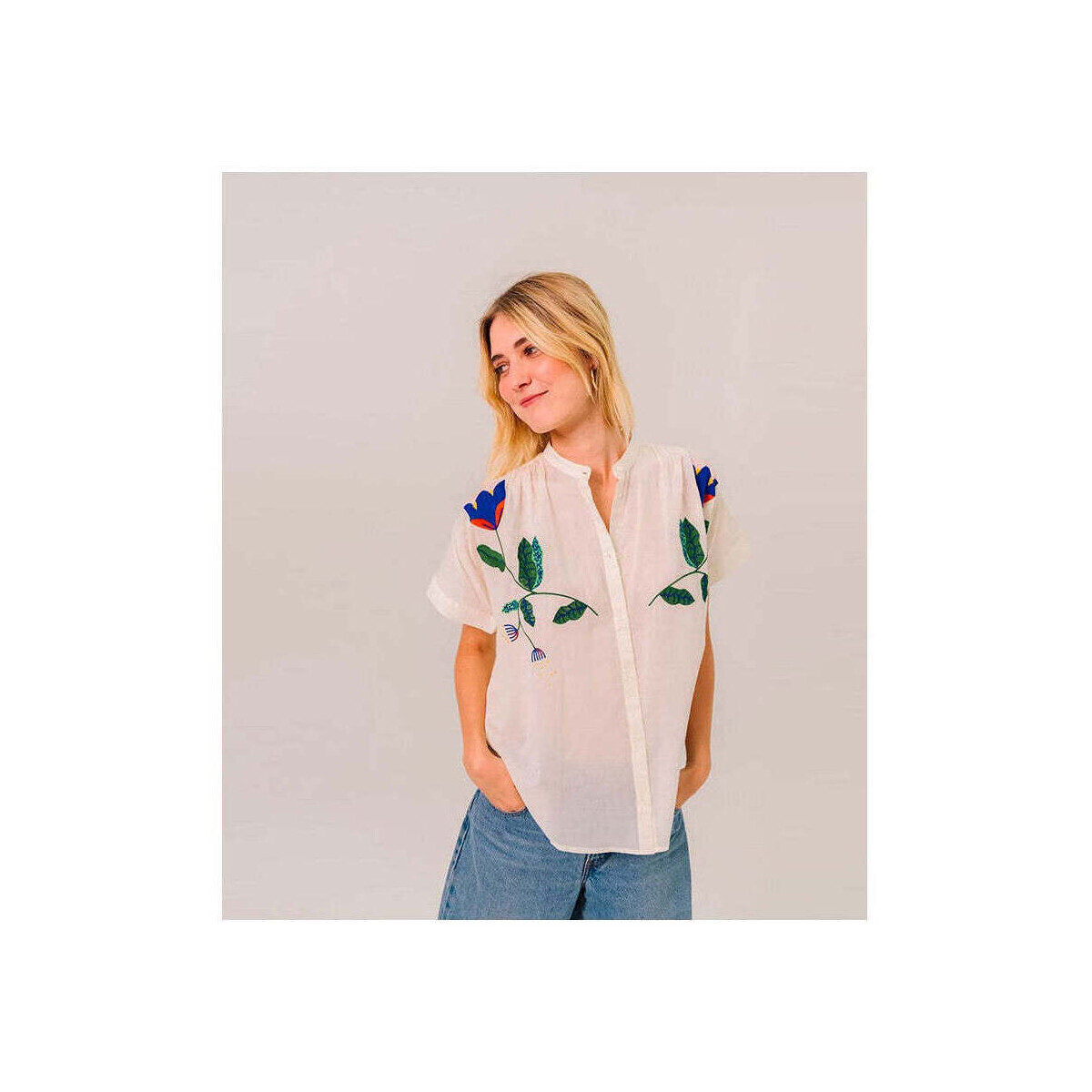 Sacrécoeur  Maya Shirt Flowers  ruznobarevne