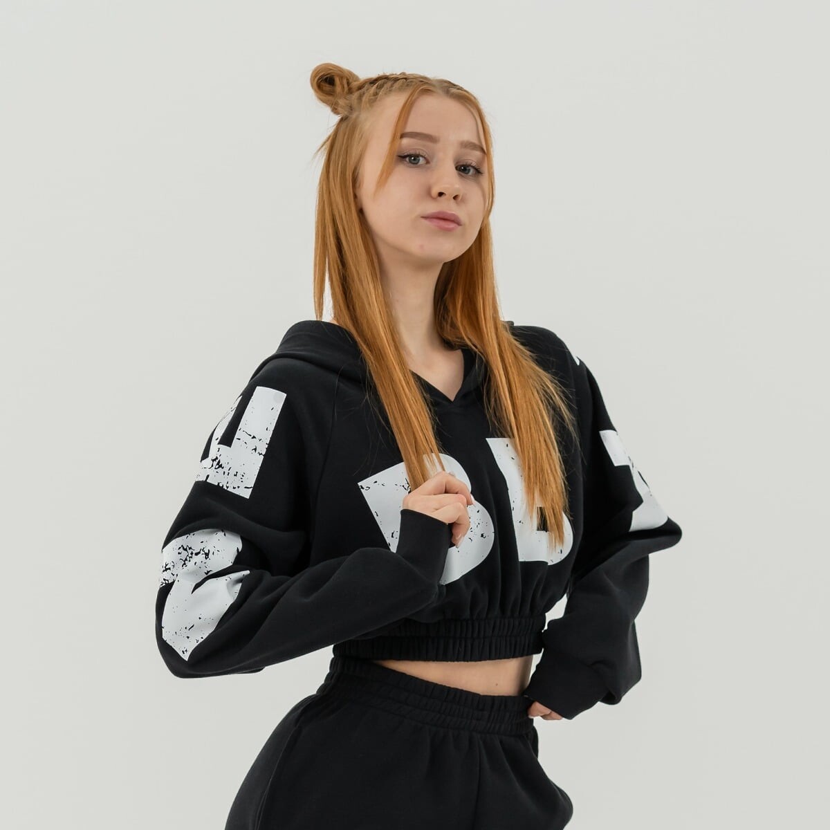NEBBIA Dámská mikina Cropped Muscle Mommy Black