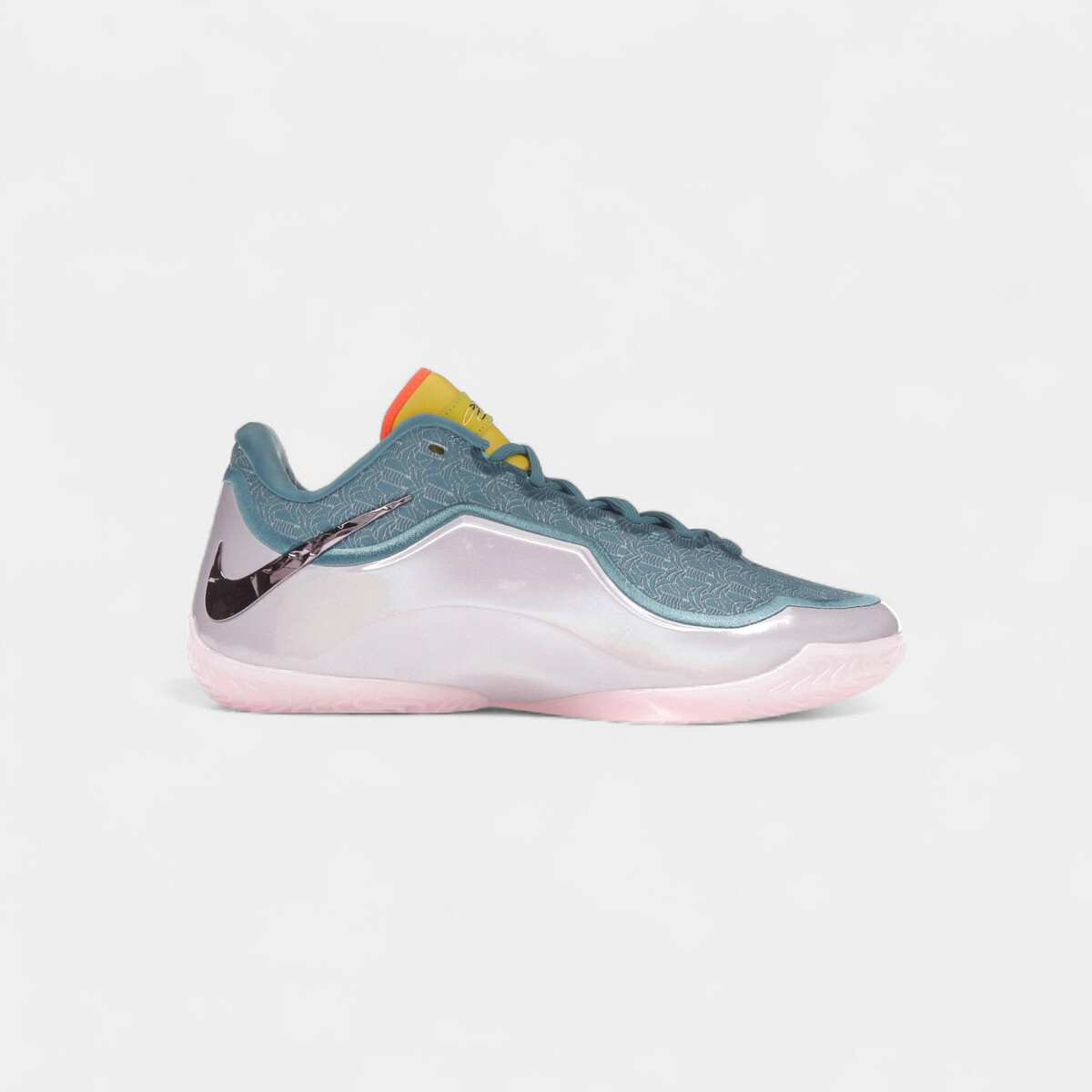 adidas  Nike LeBron 23 Miami Twice (Translucent Outsole)  Bílá